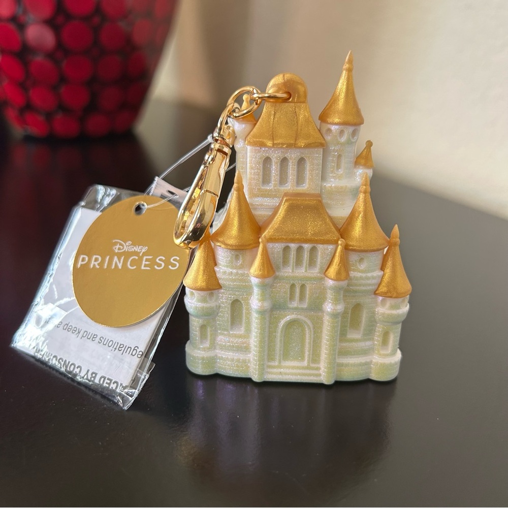 Bath & Body Works Disney Princess Light-up Castle PocketBac Holder